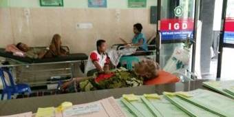 RSUD Bojonegoro Overload, Belasan Pasien Dirawat di Ruang Lobi dan Lorong