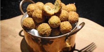 Dioperasi Pengambilan Tumor Otak, Sambil Masak Kue Zaitun