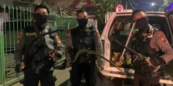 Polisi Amankan Tawuran Antargangster di Jalan Banyu Urip Lor Surabaya