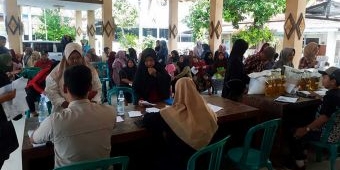 Bulog Mojokerto Salurkan Bantuan Pangan Jelang Idul Adha