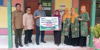 Peduli Pendidikan, Perhutani Jatirogo Berikan Bantuan Rp20 Juta untuk TK