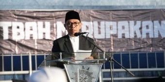 Salat Iduladha 1446 H di Stadion Gelora Brantas, Wali Kota Batu Ajak Teladani Nabi Ibrahim AS
