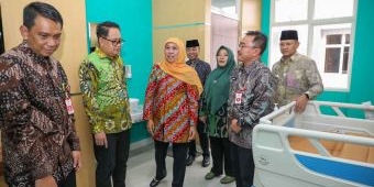 Di Hari Kesehatan Sedunia 2025, Gubernur Khofifah Ajak Ibu Hamil Manfaatkan e-Detik dan Buaian