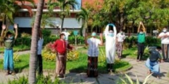 Dinyatakan Negatif Covid-19, 10 Santri Pesantren Gontor 2 Kembali ke Pondok