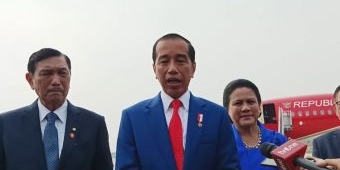 Presiden Jokowi Tunjuk Mahfud MD Jadi Plt Menkominfo