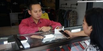 Penjual Handphone di Jombang Nyaleg
