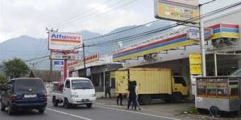 Menjamurnya Toko Modern di Kota Batu, Diduga Dimakelari Oknum Dewan