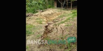 Tanah di Desa Wonocolo Bojonegoro Meledak, Retak dan Ambles, Warga Mengungsi
