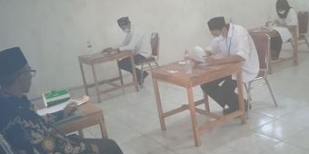 Lima Orang Ikuti Ujian Seleksi Jabatan Sekdes Dermolemahbang Lamongan