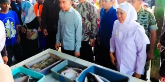 Gibran Tinjau Pasar Gelondong Gede Tuban, Gubernur Khofifah Pastikan Stok dan Harga Ikan Stabil