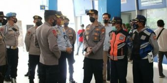 Polresta Malang Kota Tinjau Stasiun dan Terminal Jelang Nataru