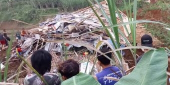 Tanah Longsor di Kesamben Blitar, Diduga Ada 4 Orang Tertimbun