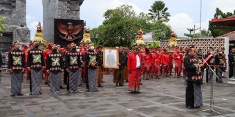 Upacara Budaya dan Kirab Gunungan Lima Warnai Puncak Grebek Pancasila di Kota Blitar