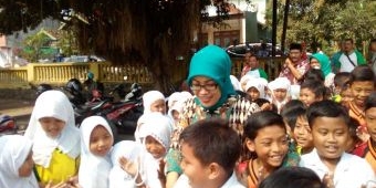 Perusahaan Diminta Peduli terhadap Pendidikan dan Masyarakat Sekitar