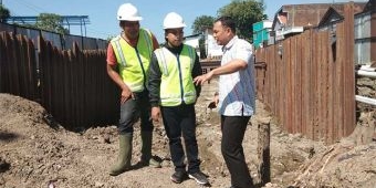 Pemkot Surabaya Targetkan Pemasangan Box Culvert Manukan-Sememi Rampung November Ini