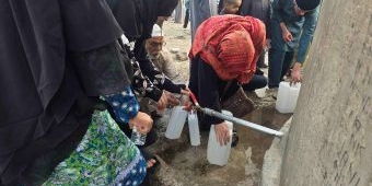 Mengunjungi Sumur Penyembuhan Dekat Lokasi Perang Badar di Madinah