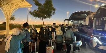 Penjelasan Petugas Haji soal Jemaah Demensia saat Tiba di Bandara Madinah