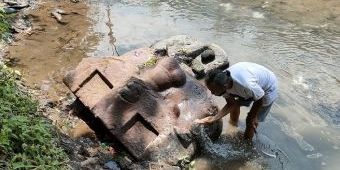 Benda Purbakala Berbentuk Kala Ditemukan di Sungai Kranggan, Kediri