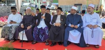 apel-akbar-hsn-amanatul-ummah-dihadiri-tiga-syaikh-mesir-kiai-asep-sejarawan-kiri-gelapkan-sejarah