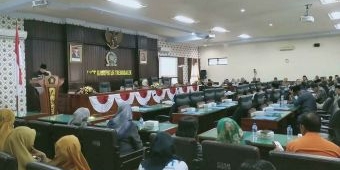 Jawaban Bupati Trenggalek Atas Pandangan Umum Fraksi-Fraksi