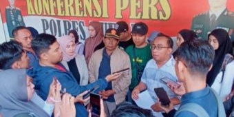 Diduga Gelapkan Uang Puluhan Nasabah, Manajer dan Bendahara Koperasi di Tuban Dilaporkan ke Polisi