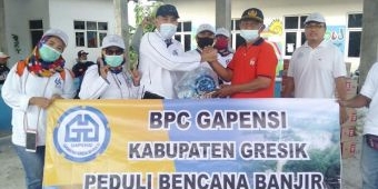 Gapensi Gresik Peduli Korban Banjir Luapan Kali Lamong