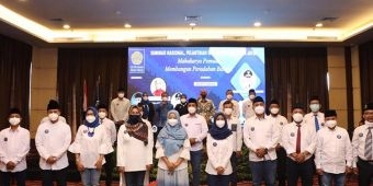 Resmi Dilantik, Warek Unitomo Jadi Nahkoda Wanita Pertama ICMI Muda Jawa Timur