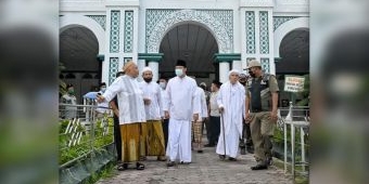 Minta Doa dan Masukan Kiai dan Habaib, Gus Ipul Sampaikan Rencana Pembangunan Kawasan Wisata Religi