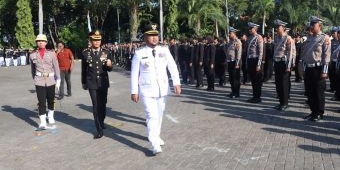 Jadi Irup Peringatan HUT ke-79 Bhayangkara, Bupati Yani Ajak Polres Gresik Sinergi Dorong Investasi