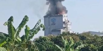 Kebakaran Pabrik Kimia di Pasuruan Picu Kepanikan Warga, 2 Buruh Alami Luka Bakar