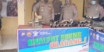 Jelang Nataru, Polres Ngawi Musnahkan Ratusan Knalpot Brong Hasil Penindakan