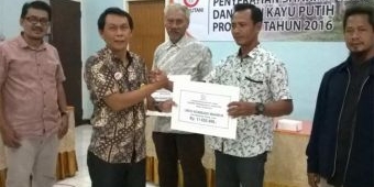 Perhutani Tuban Bagikan Dana Sharing pada Lembaga Petani Hutan