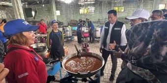 Bupati Sidoarjo Pastikan Evakuasi Musala Ambruk Al Khoziny Terus Berlangsung