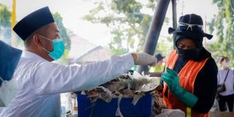 Bupati Gresik Luncurkan Mesin RDF Pengolah Sampah Menjadi Bahan Bakar