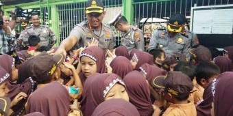 Pastikan Keamanan Siswa, Kapolresta Sidoarjo Sidak MI Darul Ulum Tambakrejo Waru