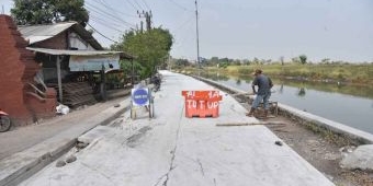 Proyek Betonisasi Ruas Jalan di Candi Sidoarjo Capai 36 Persen