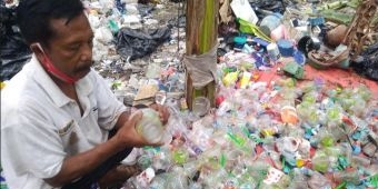 Kisah Pengepul Rongsokan, Sulap Lahan Mati Hasilkan Rupiah untuk Sekolahkan Anak