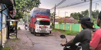 Cegah Kerusakan, Pemkab Pasuruan Rencana Tinggikan Jalan Gununggangsir