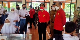 BIN Jatim Gelar Vaksinasi Massal untuk Pelajar di SMKN 1 Pogalan Trenggalek