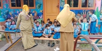 Gegara Gedung PAUD dan TK di Probolinggo Disegel Warga, 83 Murid Belajar di Luar Kelas