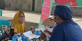 Operasikan Mobil Klinik, Indosat Ooredoo Bantu Masyarakat di Pengungsian