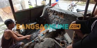 Margiono, Pande Besi yang Setia Menjaga Tradisi di Kediri