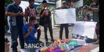 Desak Hukum Oknum TNI-AU Preman, Jurnalis Jombang Gelar Aksi Solidaritas