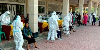 Lindungi Keselamatan Ibu dan Bayi, Ratusan Bumil di Surabaya Ikuti Tes Swab Gratis