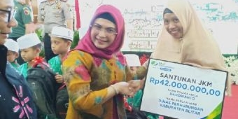 ​BPJS Ketenagakerjaan Serahkan Santunan Jaminan Kematian Bersama Putri Wapres