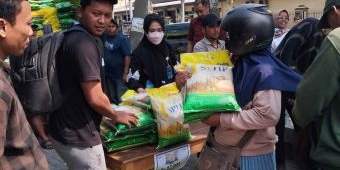 Jaga Stabilitas Harga Pangan, Pemkot Kediri Gandeng Bulog Salurkan 5 Ton Beras SPHP Melalui GPM