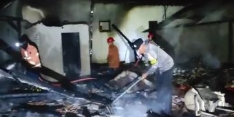4 Rumah Warga di Sekaran Lamongan Ludes Dilalap Api, Kerugian Ditaksir Tembus Rp400 Juta