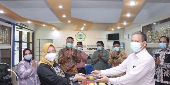 Peduli Dampak Covid-19, Unitomo Surabaya Bebaskan Uang Gedung bagi Mahasiswa