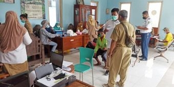 Sasar Pengemudi Becak dan Angkutan Kota, Dishub Kota Pasuruan Gelar Vaksinasi 293 Dosis