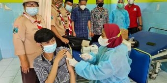 Persiapan PTM, Ratusan Anggota Pramuka Kota Mojokerto Divaksin